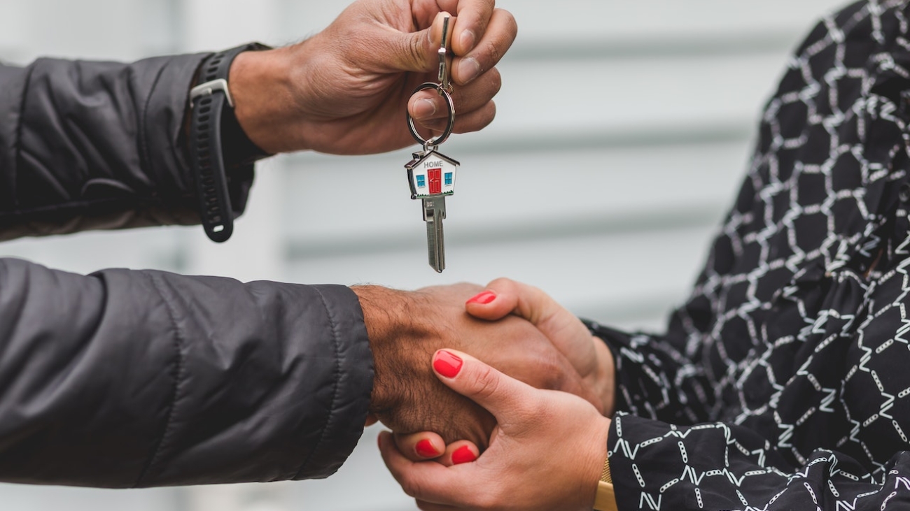 receiving house keys after mortgage