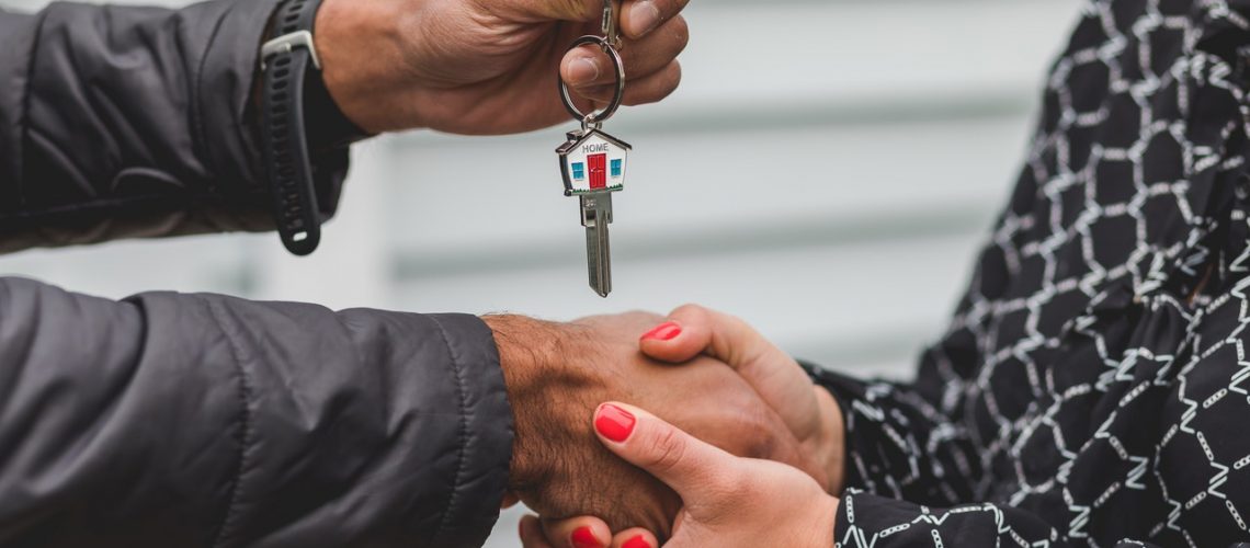 buyer receiving house key